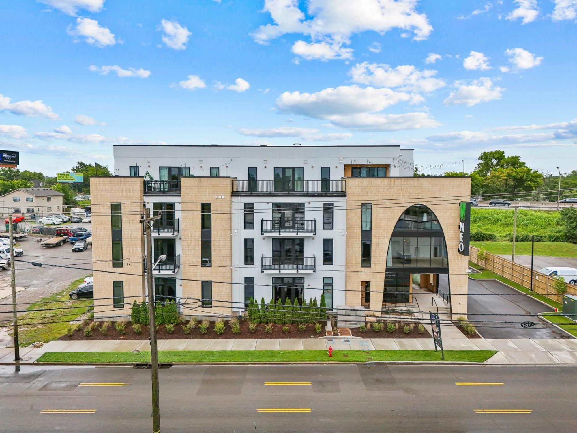 Legacy Nashville-Skyline Views-1 Mile To Broadway-Free Private Parking Exterior photo