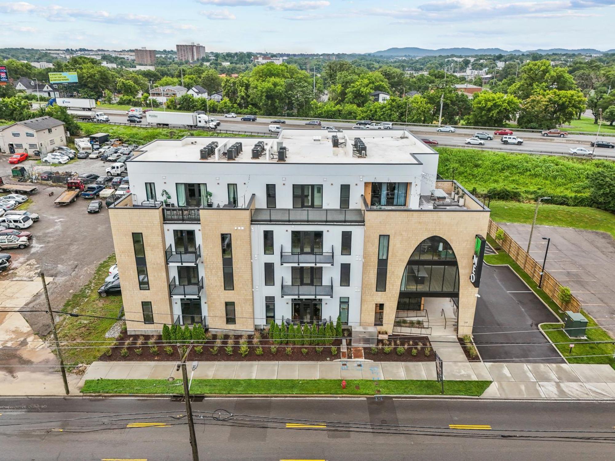 Legacy Nashville-Skyline Views-1 Mile To Broadway-Free Private Parking Exterior photo