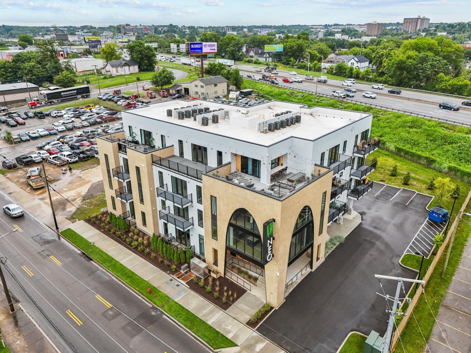 Legacy Nashville-Skyline Views-1 Mile To Broadway-Free Private Parking Exterior photo